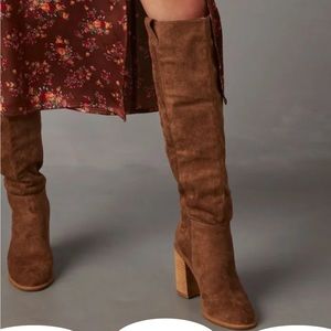 NIB Vici Saint Faux Suede Slouch Boot